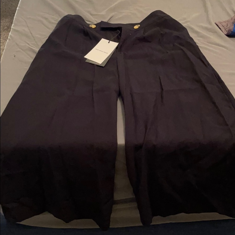 Wide leg pants